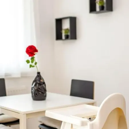Grace Pine 1 * Budapest