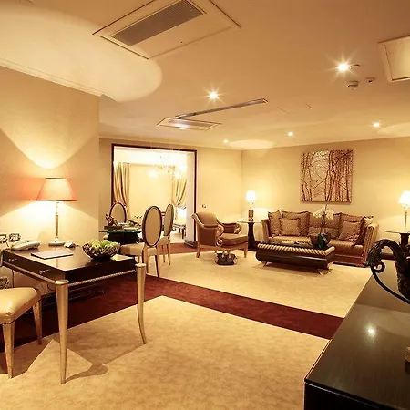 Anantara New York Palace - A Leading Of The World 5* Budapest