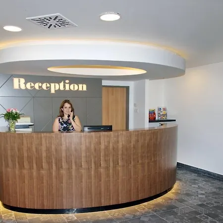 Hotel City Ring 3*