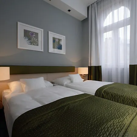 Atrium Fashion Отель 4*