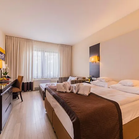 Lion's Garden Hotel Budapest