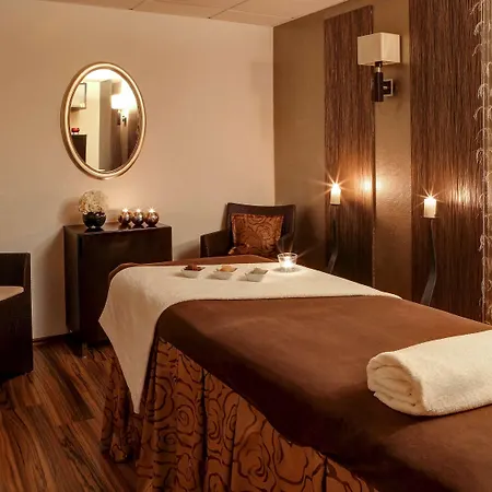 Sofitel Chain Bridge 5* בודפשט