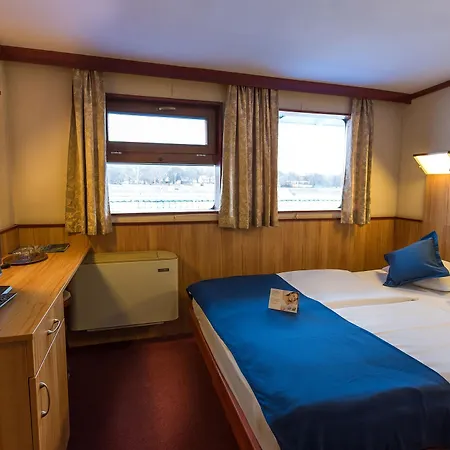 Fortuna Boat Úszó hotel