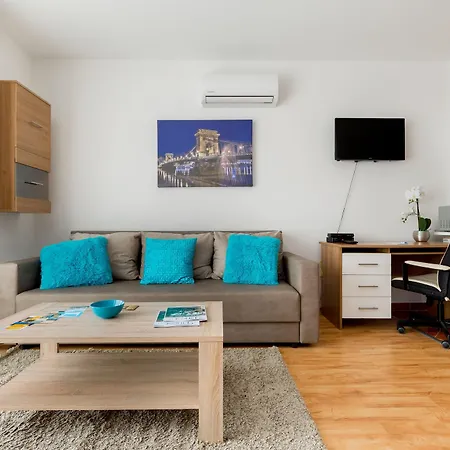 Sun Aparthotel 3*