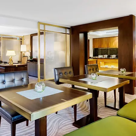 Hilton 5*