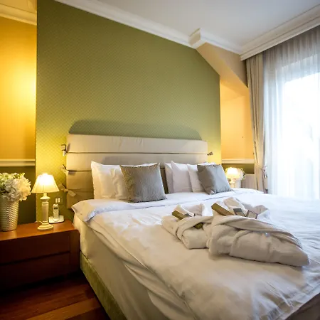 Otel Queen's Court & Budapeşte