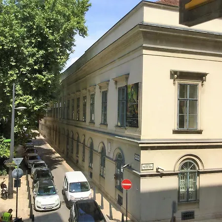 Danubius Erzsébet Center Hotel 3*