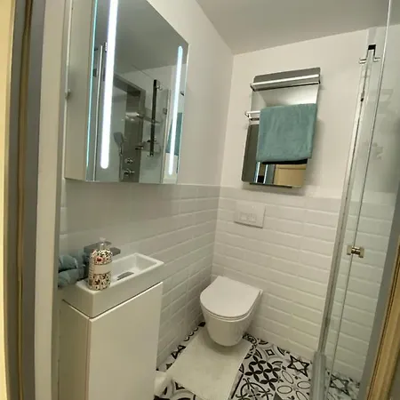 Apartment Brand New Luxury In Absolute Downtown
