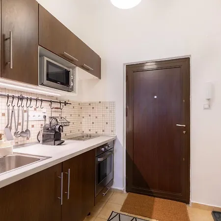 P34 Pannonia Apartmán *