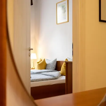 Apartment Emerald At *