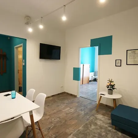 Apartment West End