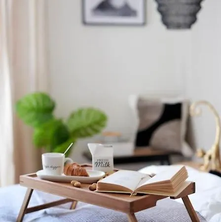 Scandinavian Art 3-bdr Apartment Budapest