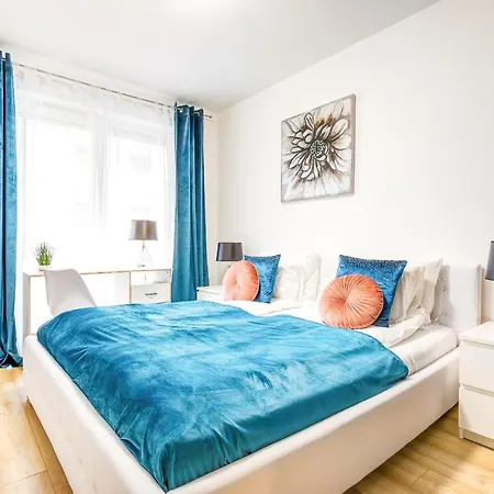 Modern With Free Garage And Balcony In The Downtown