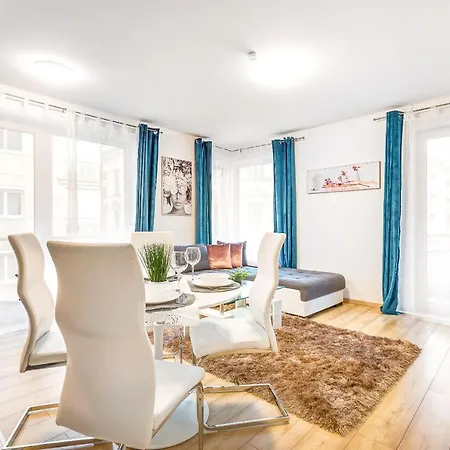 Modern With Free Garage And Balcony In The Downtown Apartment Budapest