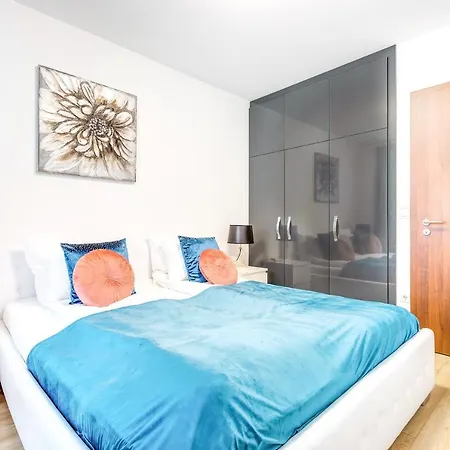 Modern With Free Garage And Balcony In The Downtown Apartment Budapest