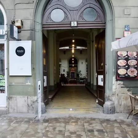 Standard By Hi5 - Muzeum 5 * Budapest