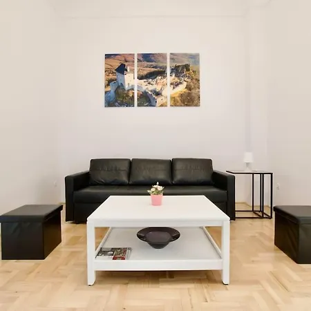 Standard By Hi5 - Muzeum 5 Apartment