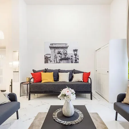Apartment Seventh Heaven 3 *