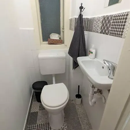 Spacious 4br Oasis In - Bp Sky Apartment *