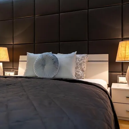 Apartment Luxurious & Spacious Downtown In Liszt Ferenc Square *