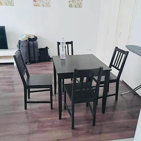 Apartment With Balcony Near Castle Hill Budapest