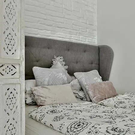 Buda Bliss Garden Apartment