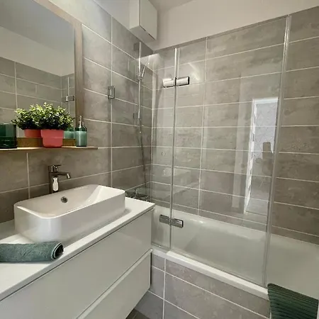 B146 Design Lux Budapesta