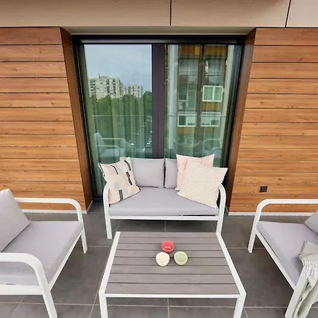 Duna Pearl Terrace With Garage