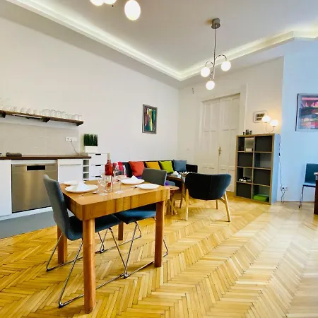 Apartment Spacious 4br Oasis In - Bp Sky