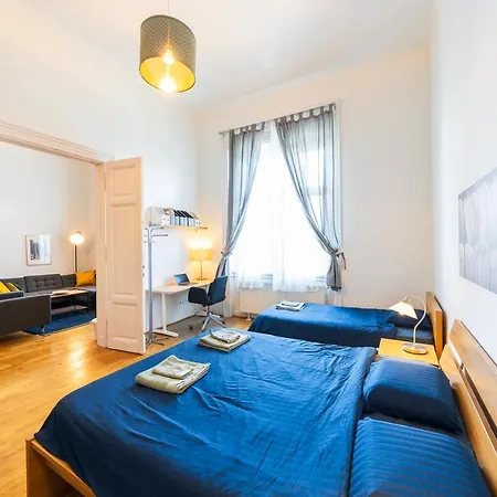 Apartamento Shining Bright Two Bedroom Next To Andrassy Ave *