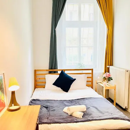 Rozsa Budapest