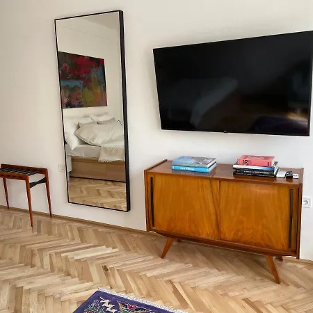 5 Budapest
