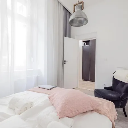Two-bedroom Next To Music Academy