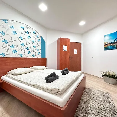 Central Seasons Design מלון דירות