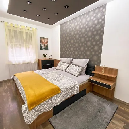 Slate Wood Apartament