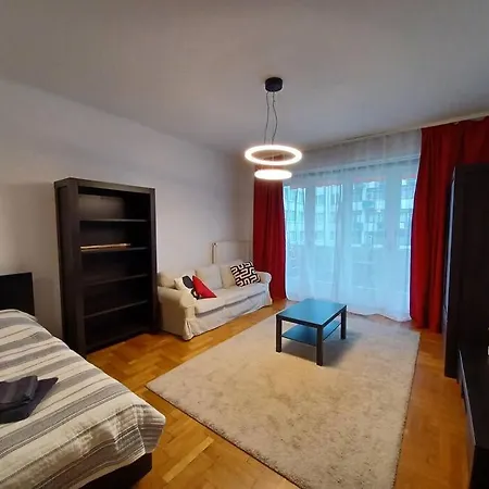 Apartment Cozy At Hero's Square *