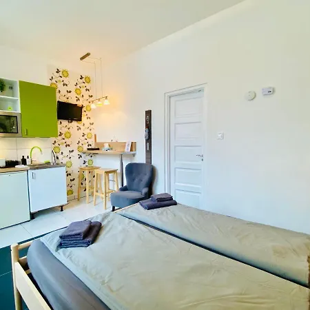 Modern With Skyline View - Skyline Budapest