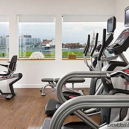 Courtyard By Marriott Center Hotell Budapest