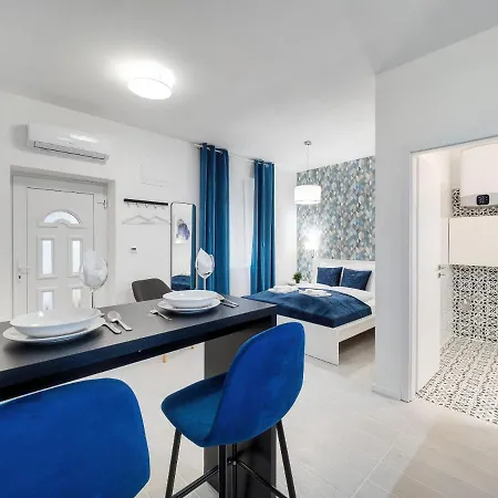 And New With Ac Apartment