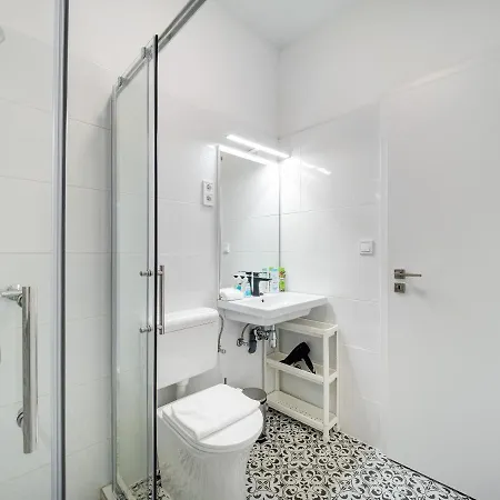 And New With Ac Apartment