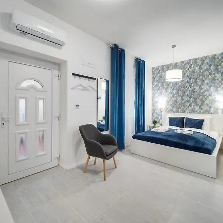 And New With Ac Apartment