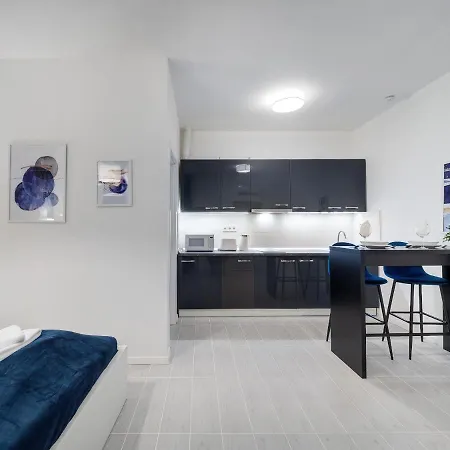 Apartment And New With Ac