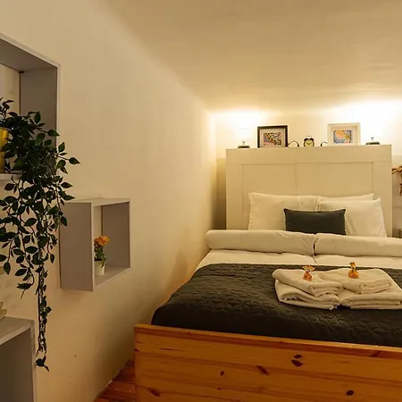 Magica - Cosy In The Heart Of Budapeste