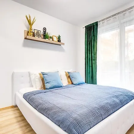 Tranquil With Free Parking And Garden Connection In The Downtown Appartement Budapest