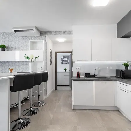 Chill 'n' Joy Boutique Apartmanhotel *