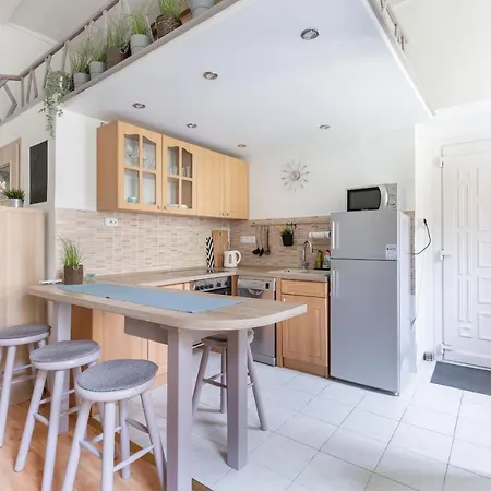 Apartment M17 Mecset *