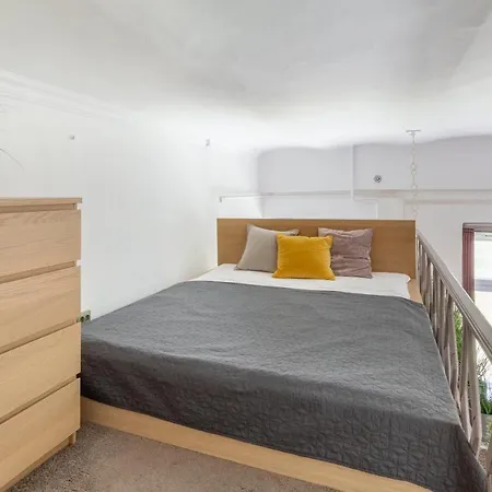 Apartment M17 Mecset