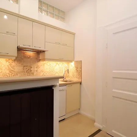 Apartment Roxy 4-b
