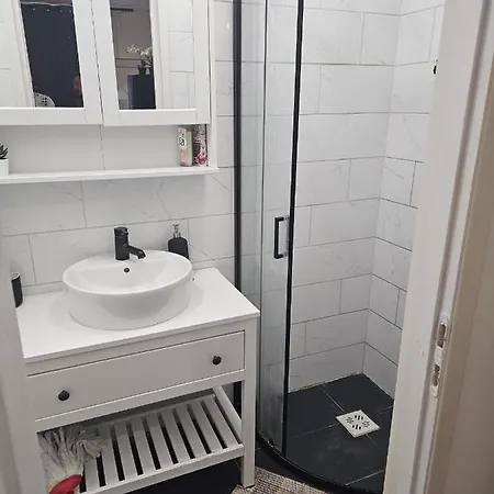 7dab Josika 28 Contactless Self Check-in Apartman Budapest