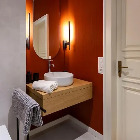 Luxurious Minimalist With Sauna By Prestige Homes * Budapest